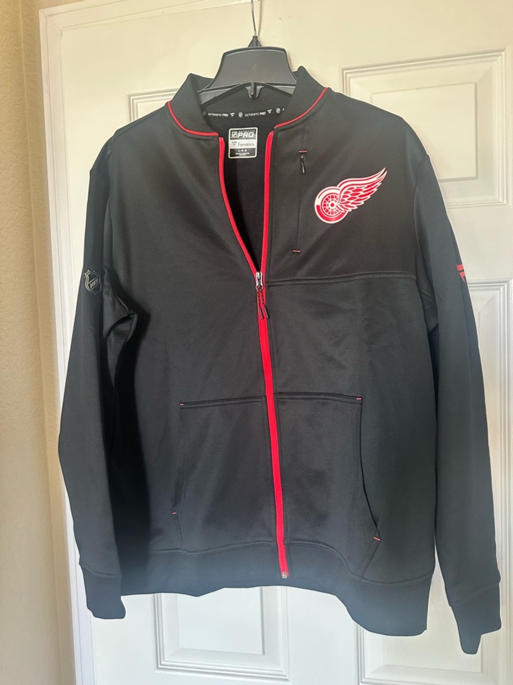 Pro Fanatics NHL Detroit Red Wings Black Full-Zip Jacket size large